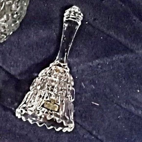 Vintage Krystal bell - Picture 2 of 3